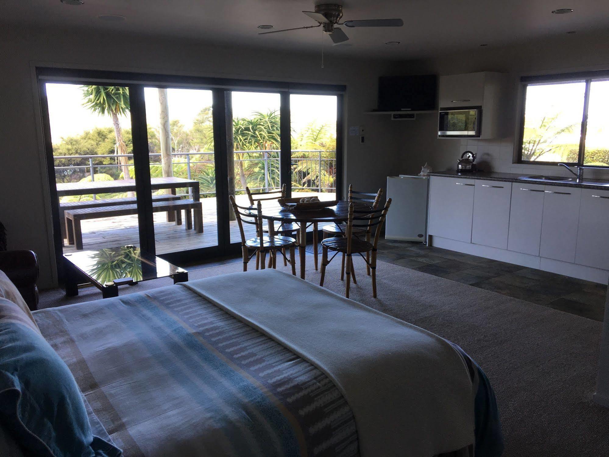Whangamata Vistas B&B Kültér fotó