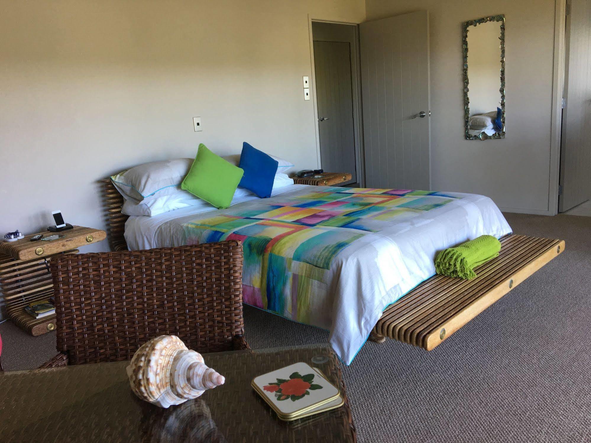 Whangamata Vistas B&B Kültér fotó